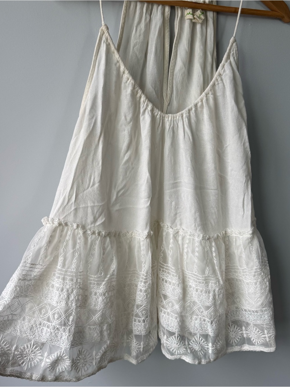 (S) Staring at Stars white Lace-Trim Spaghetti Strap Tank - Picture 2 of 7